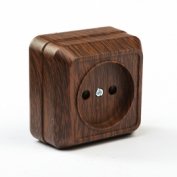 Розетка 2П открытой установки IP20 10А 250В (керамика) бук "Ладога" TDM